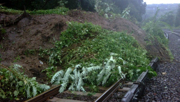 Crews found a mudslide at Glenwood on the Hudson Line.